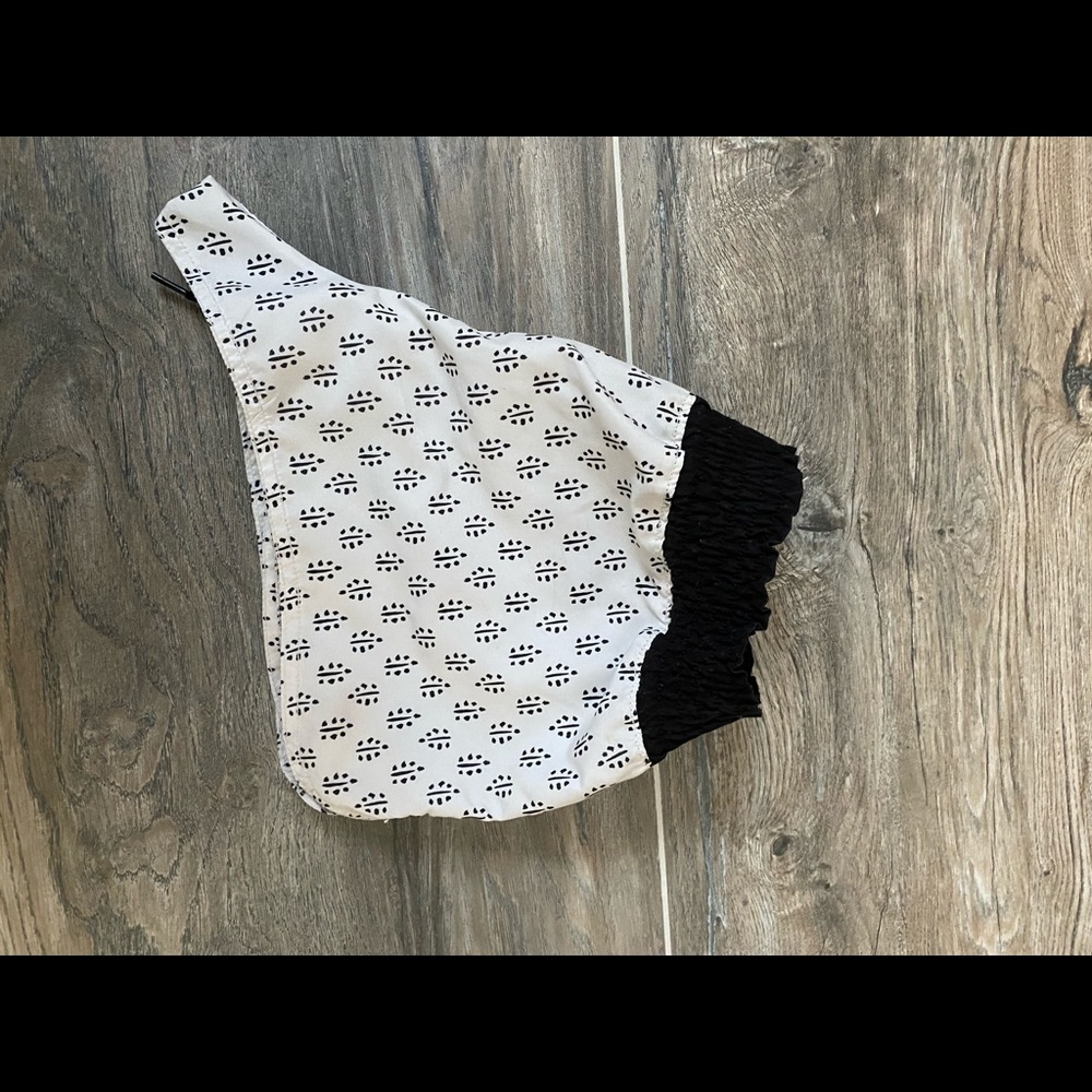 Pool Shorts - Picture 2 of 6